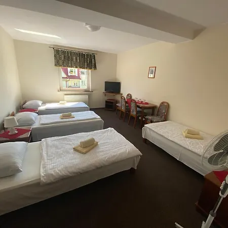 تايتانيك فندق مبيت وإفطار