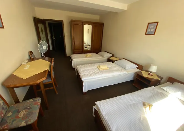 לינה וארוחת בוקר Titanic 3*