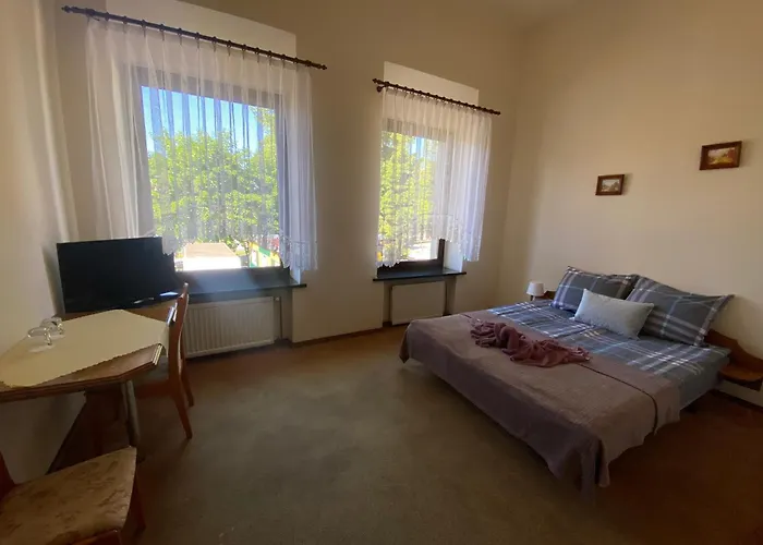 לינה וארוחת בוקר Titanic 3*